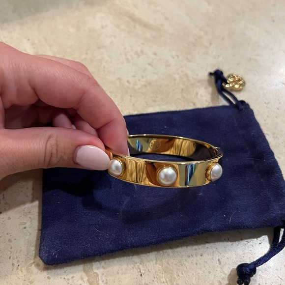Tory Burch enamel with pearl bracelet - Picture 3 of 4